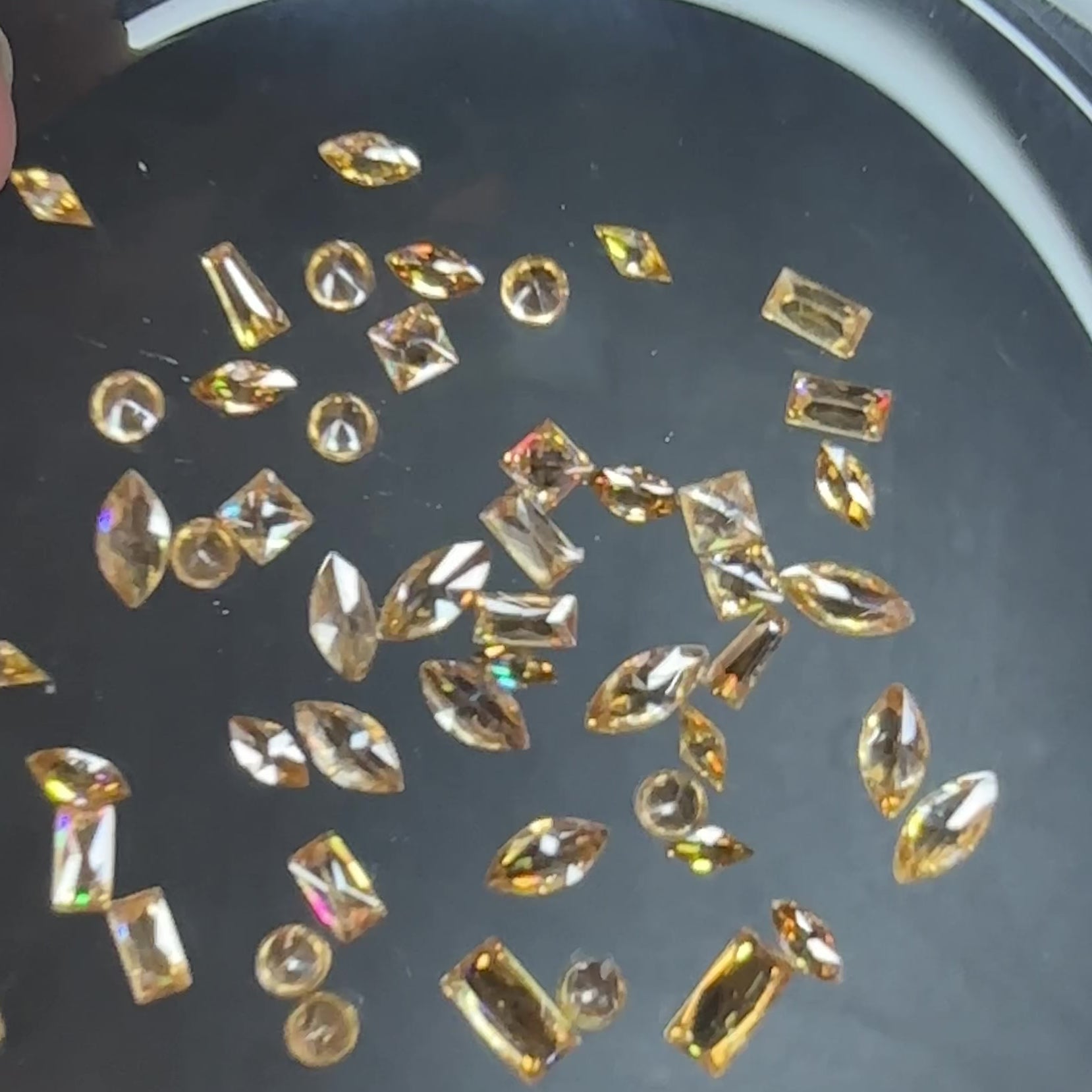 Mixed Shape Zircon Pack (50 Pieces)
