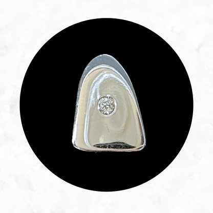 Round Cap with VVS Diamond Tooth Charm