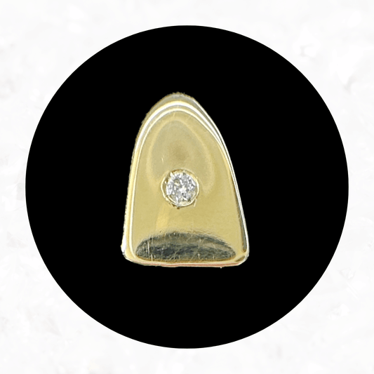 Round Cap with VVS Diamond Tooth Charm